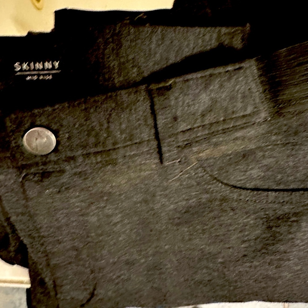 Dark grey leggings